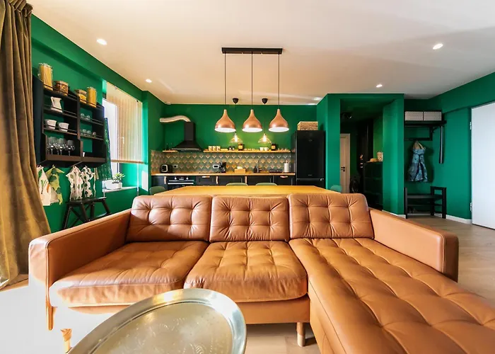 Leaf - Aviatiei Bucureşti