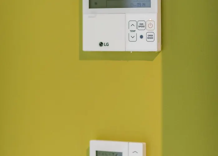 Leaf - Aviatiei Bukarest