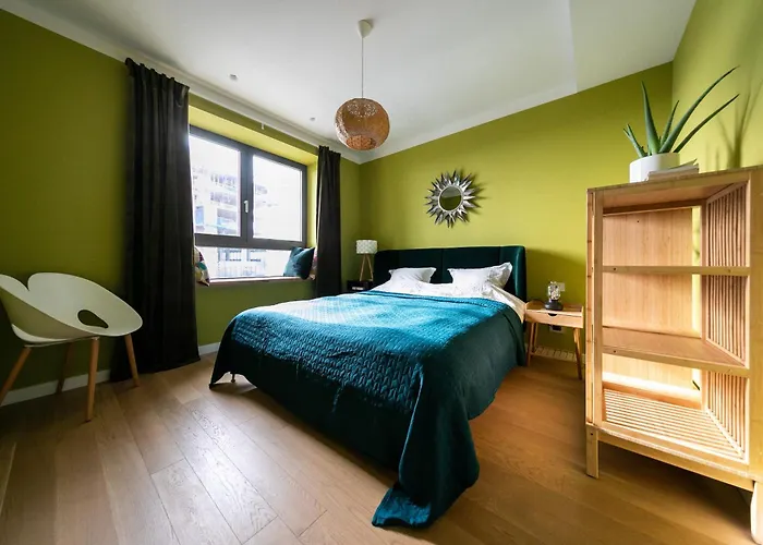 Leaf - Aviatiei Apartman *